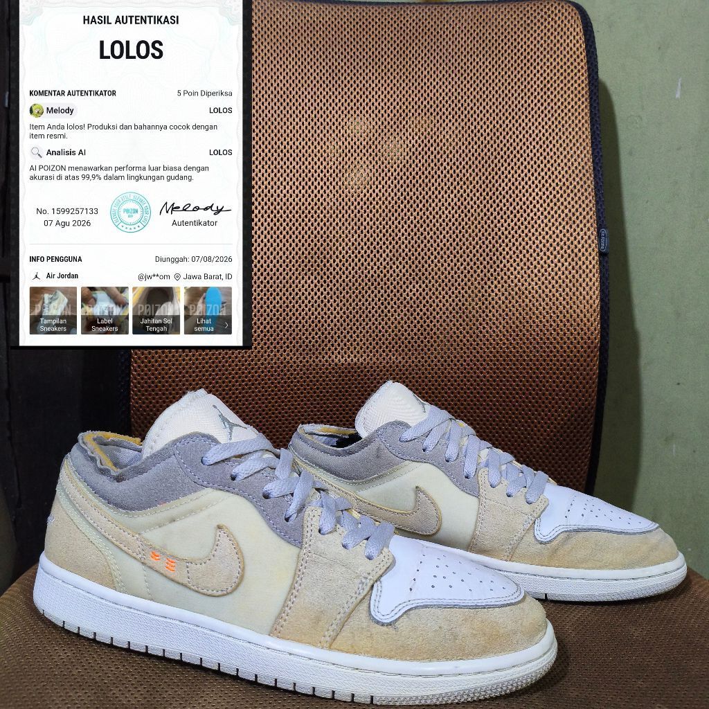 Preloved Sepatu Second Original Nike Air Jordan 1 Low SE Craft Inside Out Size 41