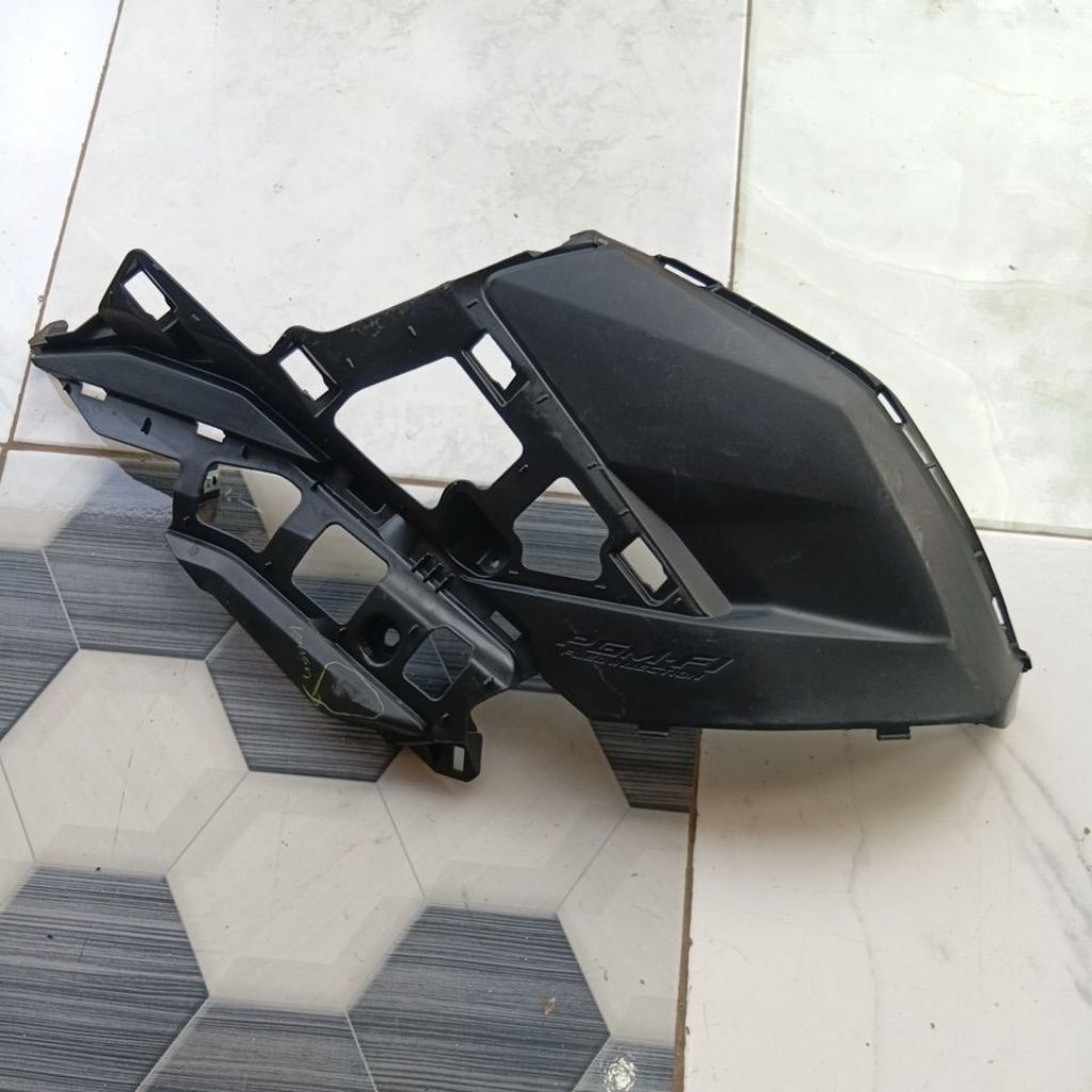 83520-K2V-N30ZA Cover Body Side Sambungan Body Samping Kanan R Honda Vario 125 Led New Gen 2 Origina