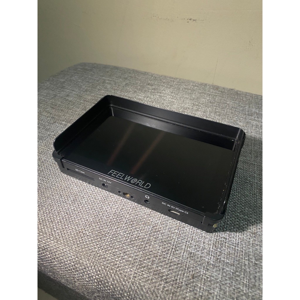Feelworld F6 external monitor