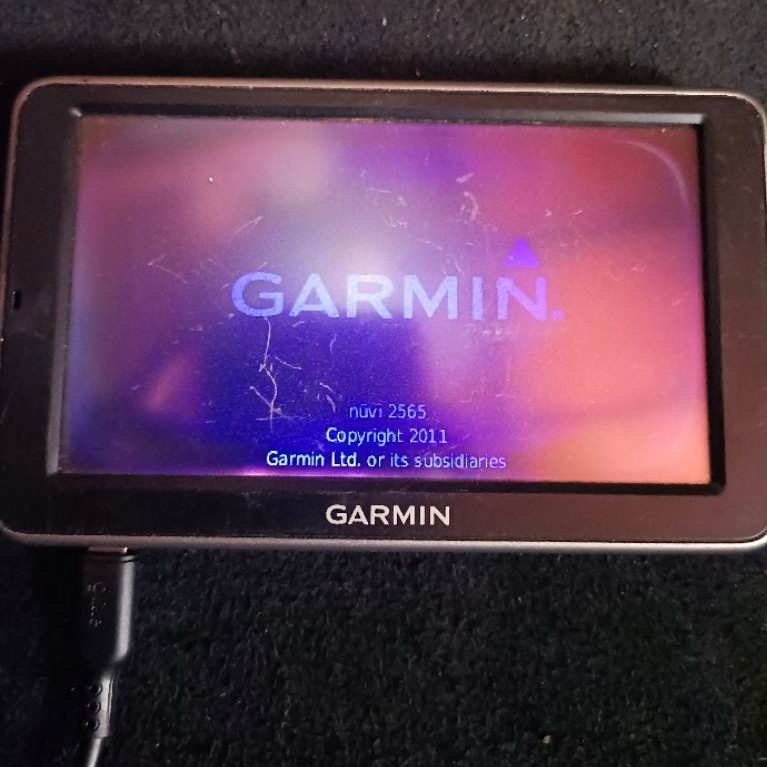 GARMIN nuvi 2565LM minus layar