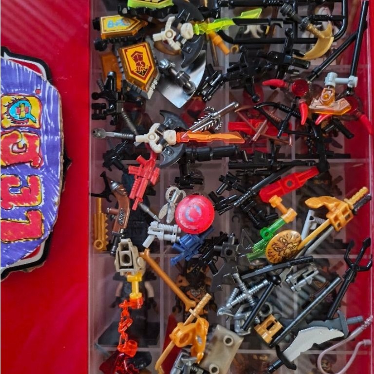 Set mainan aksesoris karakter Lego mini figure senjata dan alat bangunan