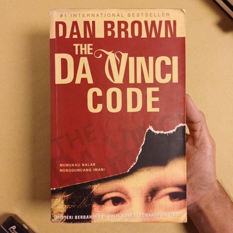The Da Vinci Code (Dan Brown)