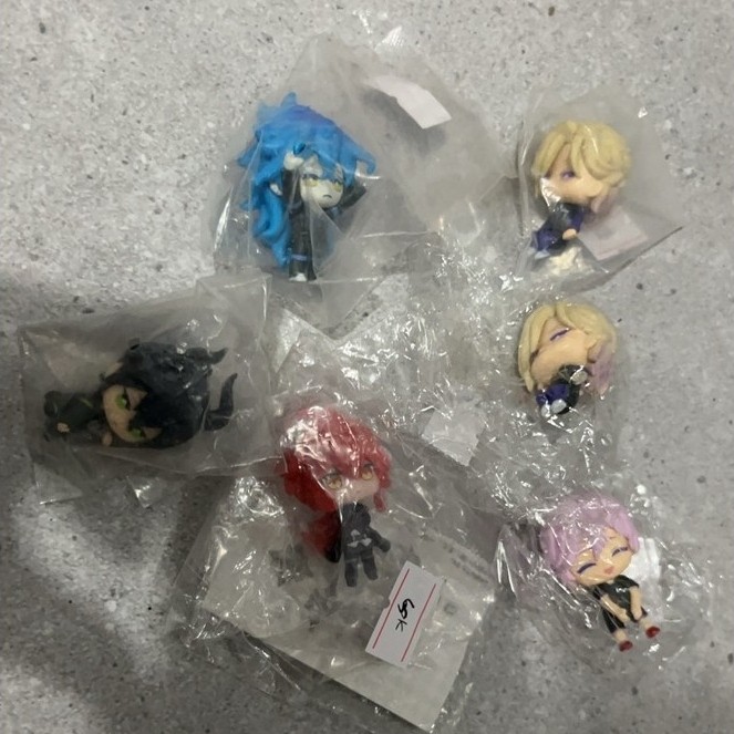 [GAME] READY STOCK OFFICIAL Figure Game Genshin Twisted Wonderland Malleus Epel Vil Idia