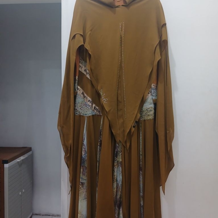 Gamis set syari Belifi pl. Ainur Syari Belifi.