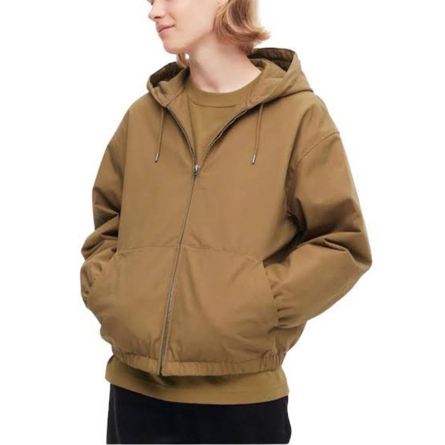 uniqlo U