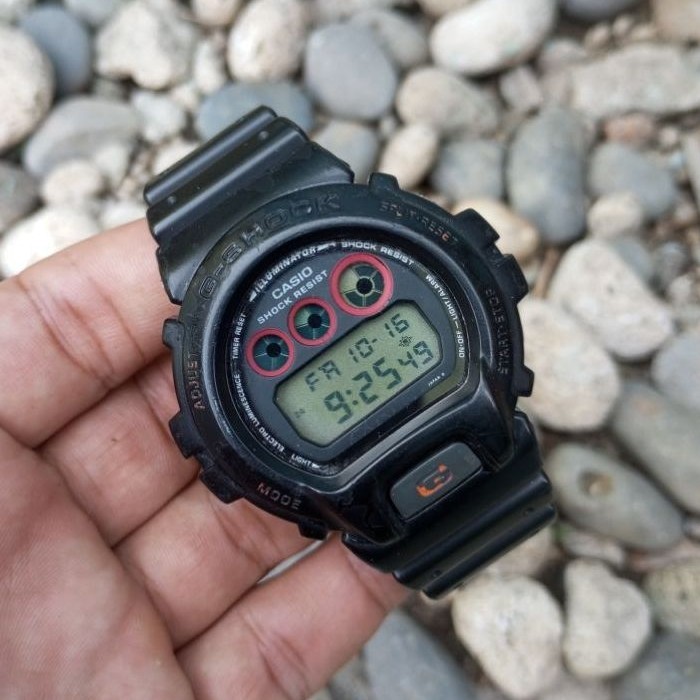 Casio G-Shock DW-6900MS second/used