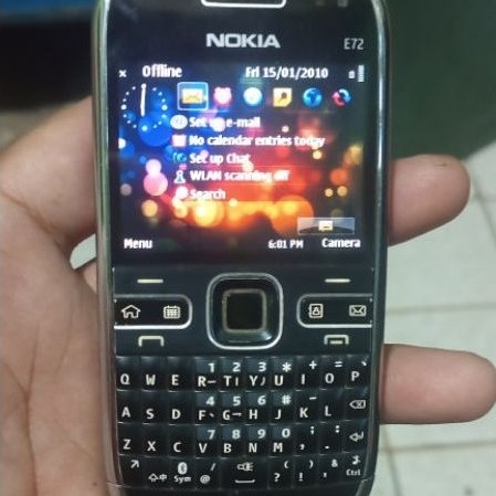 Nokia E72