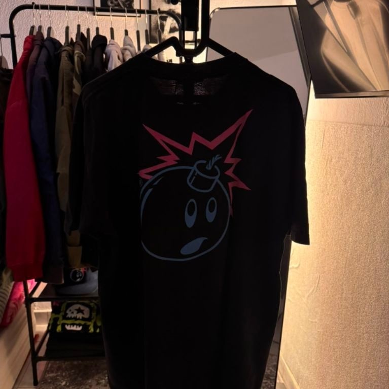 THE HUNDREDS