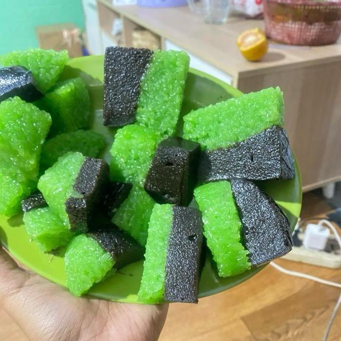 Oleh Oleh Khas Tradisional Jajanan Ketan dodol Hitam Mix Ketan Salak Hijau