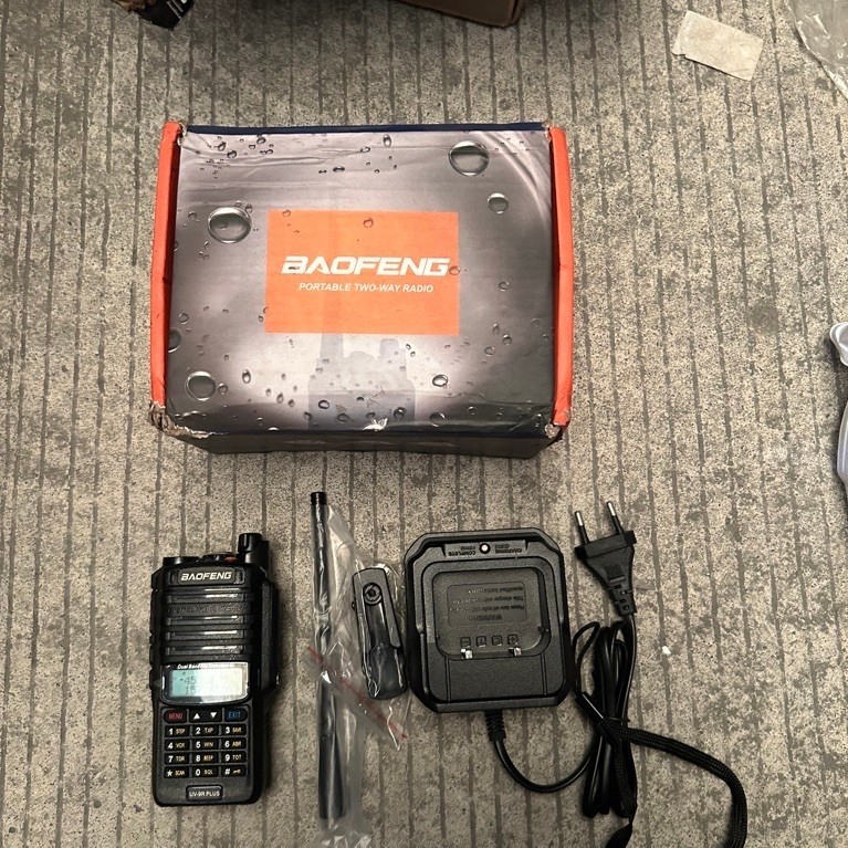 HT HANDY TALKIE UV-9R PLUS BEKAS Walky talk