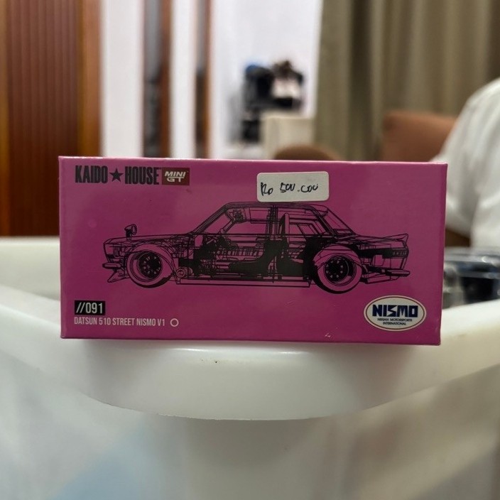 Mini GT Datsun 510 Nismo Pink