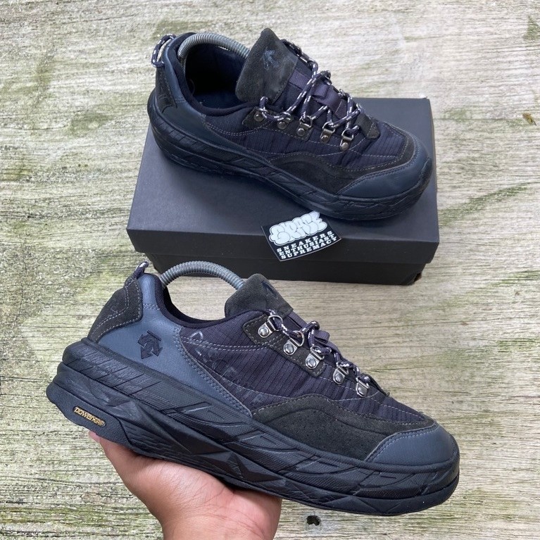 Sepatu Trail Descente second