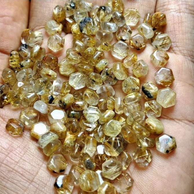 batu kecubung rambut emas
