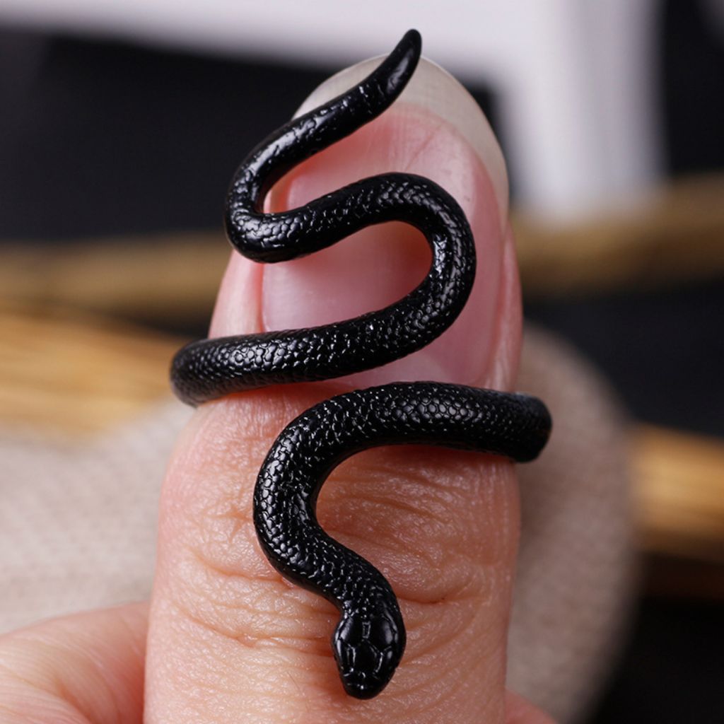 Aksesoris Cincin Pria Wanita Model Ular Melingkar Panjang/ Good Qualit Hitam Ring Thai Perak Cobra