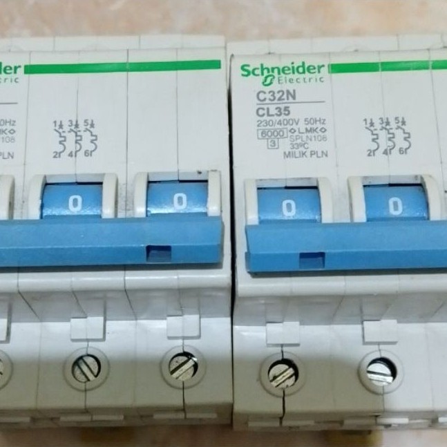 mcb pln schneider 3phas 35A