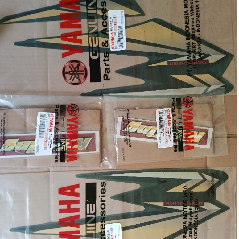 SETRIPING ORIGINAL YAMAHA YGP RX KING 2002 HIJAU FULLSET EMBLEM