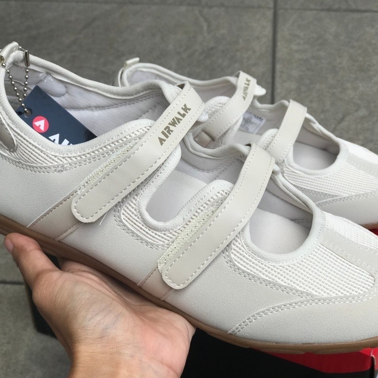 Sepatu ballet airwalk escalate original store