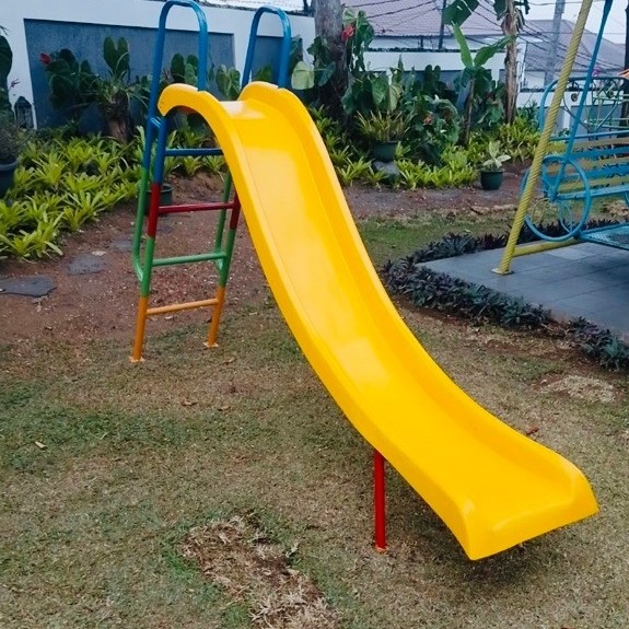 Perosotan Anak Bahan Fiber Panjang 2,5m Tinggi 1,5m Untuk Rumah Taman Sekolah