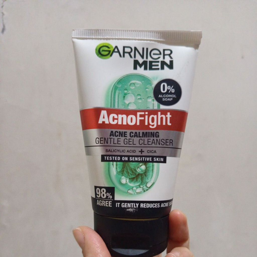 Garnier men acno fight acne calming gentle gel cleanser 100 gram