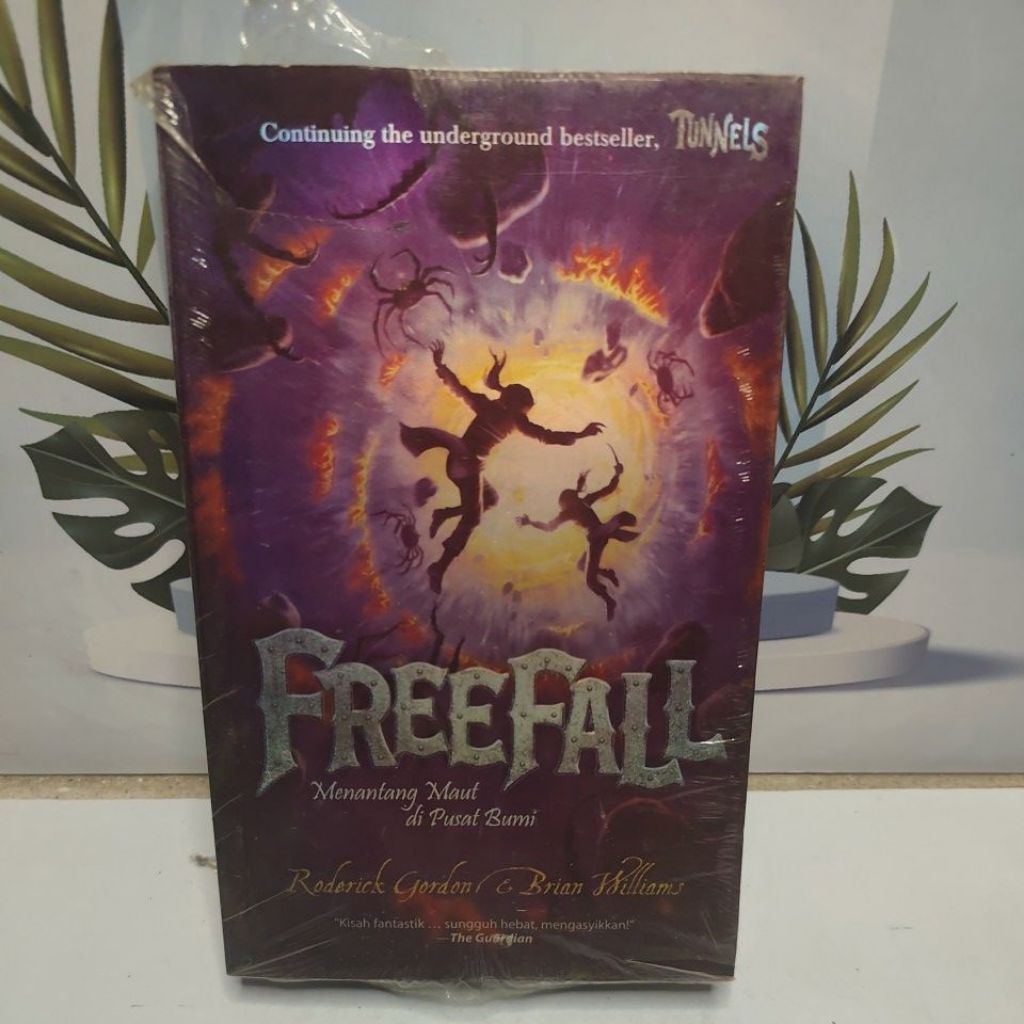 Novel Fantasi Free fall tunnel seri s by Roderick Gordon & Brian williams