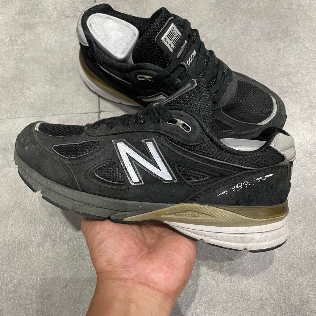 Nb990 v4Black White #W2
