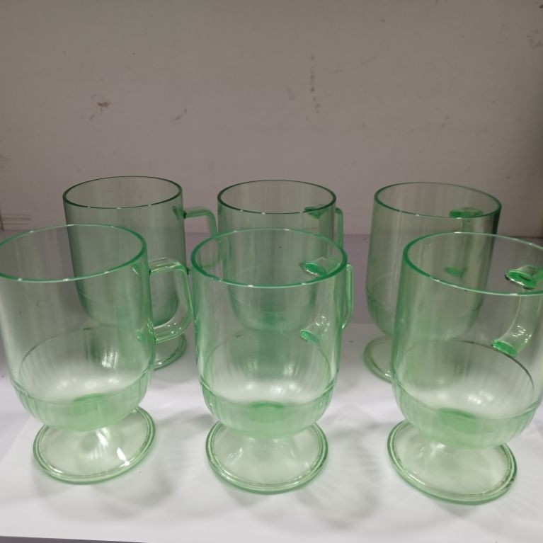 Tupperware Deluxe Coffee Mug