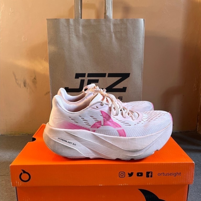[PRELOVED] Ortuseight Hyperblast 3.0 - Flamingo / Pink (Size 38)