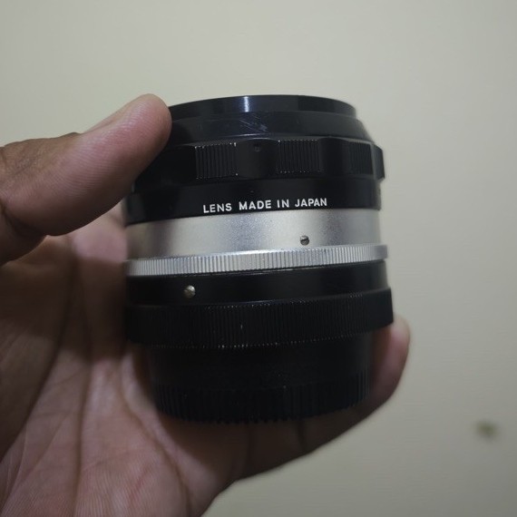 Nikon Lensa wide 24mm F2.8
