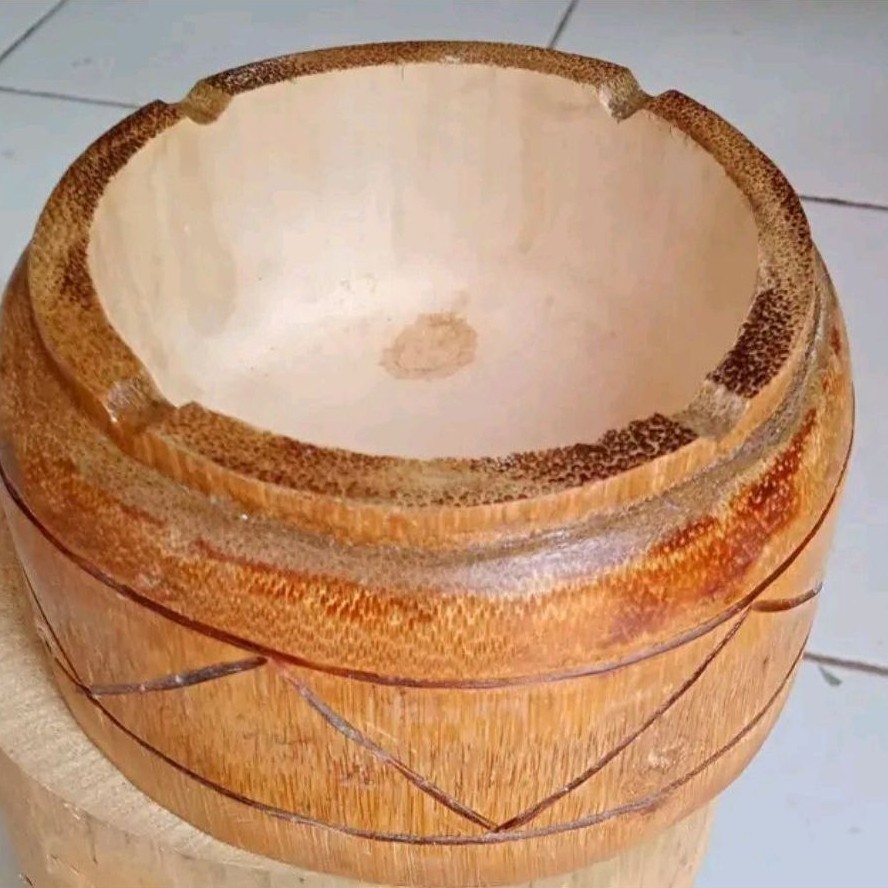 Asbak Bambu Kerajinan Tangan