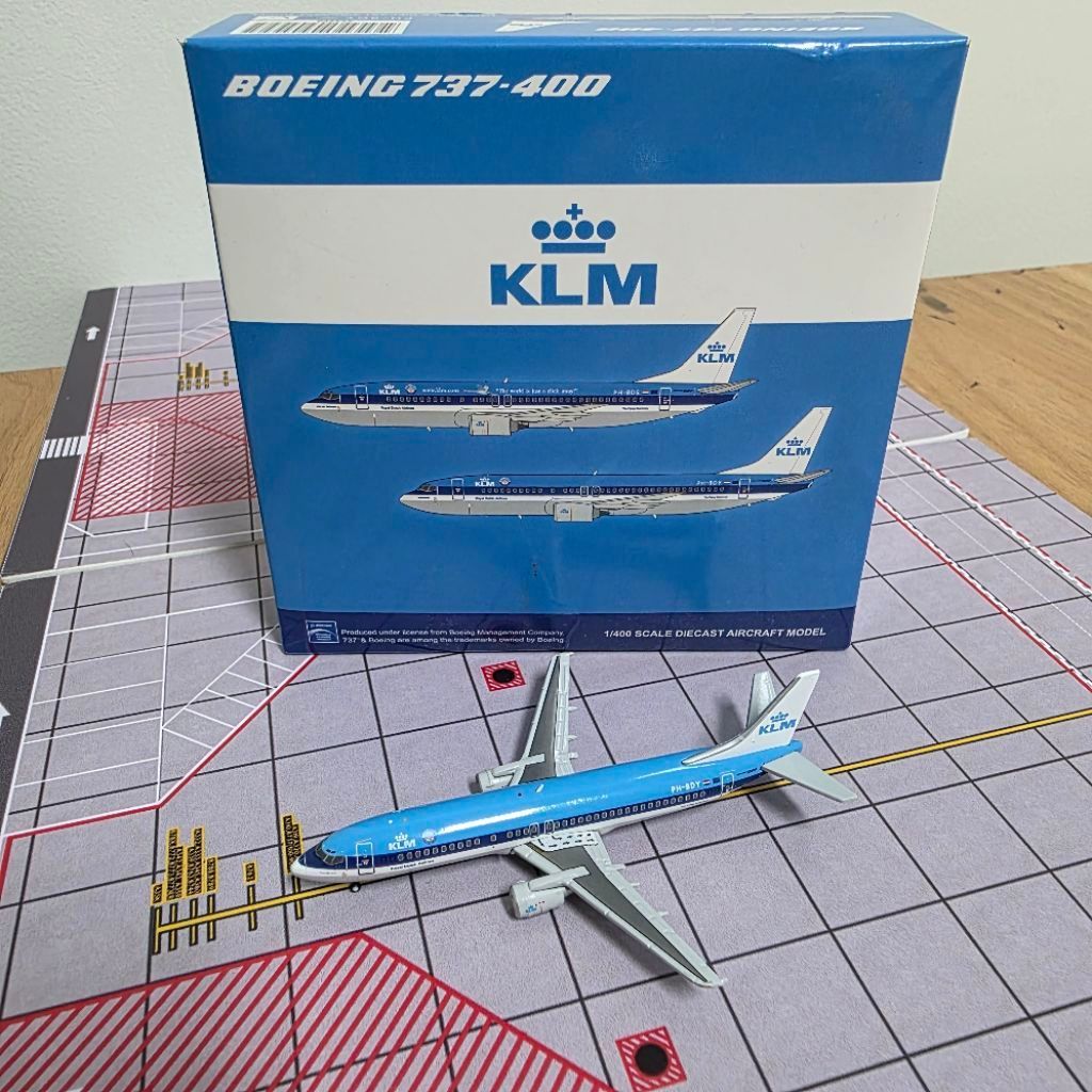 miniatur pesawat diecast JC Wings 1:400 KLM Boeing 737-400