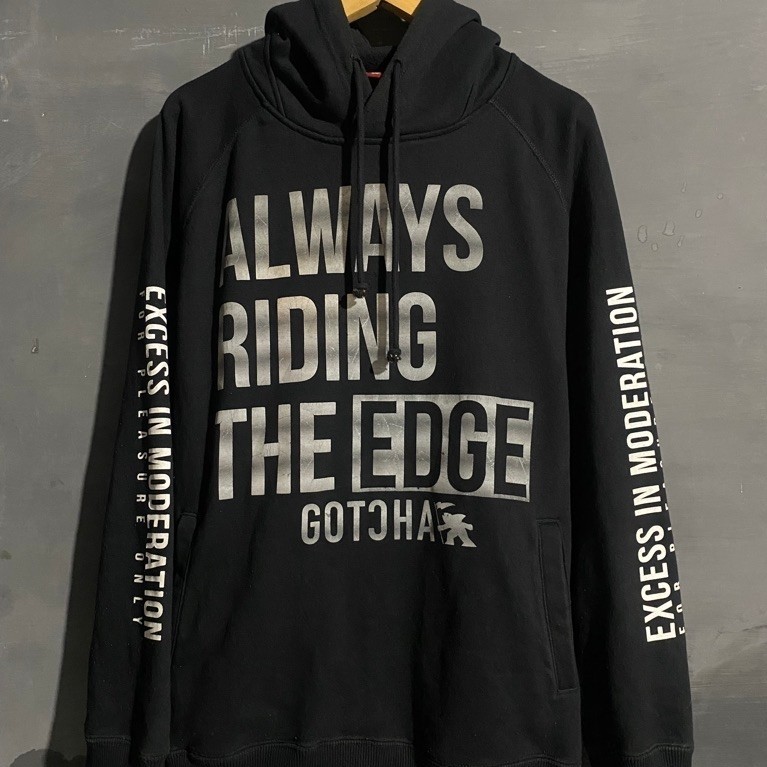 hoodie surfing gotcha