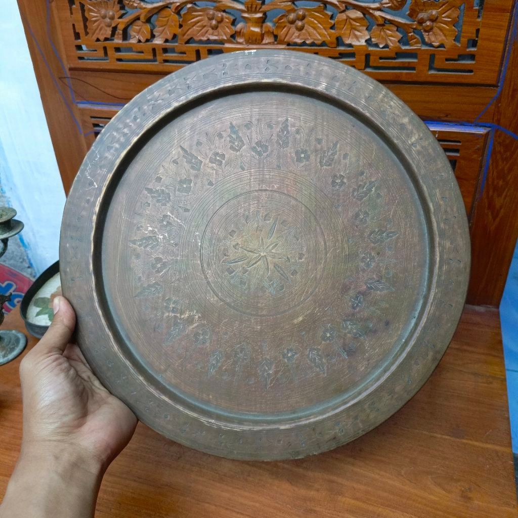 nampan kuningan ukir antik jadul vintage lawas tua dim 35 cm