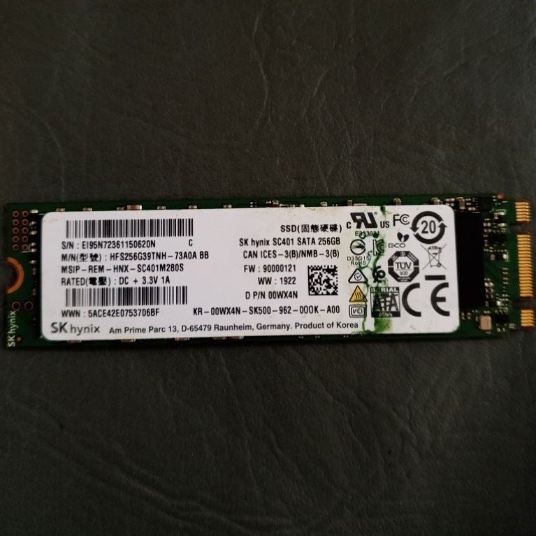 SSD SK Hynix 256 GB Rusak