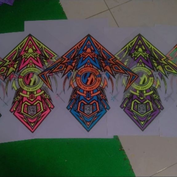 KERTAS LAYANG LAYANG GUNDAM 3 WARNA 20 Pcs - 50 Pcs STABILO PREMIUM