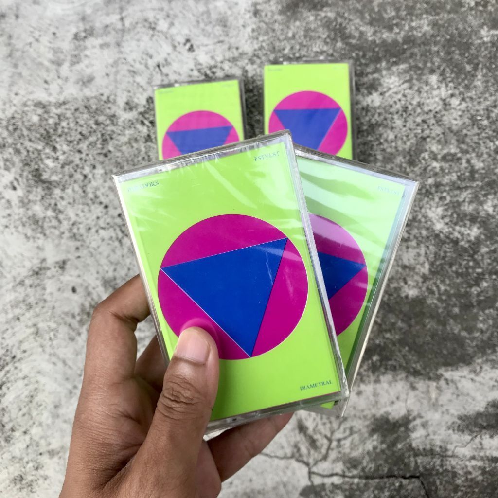 kaset pita fstvlst - paradoks diametral