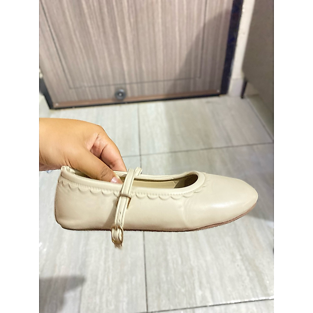 Sepatu Owlie Ellis