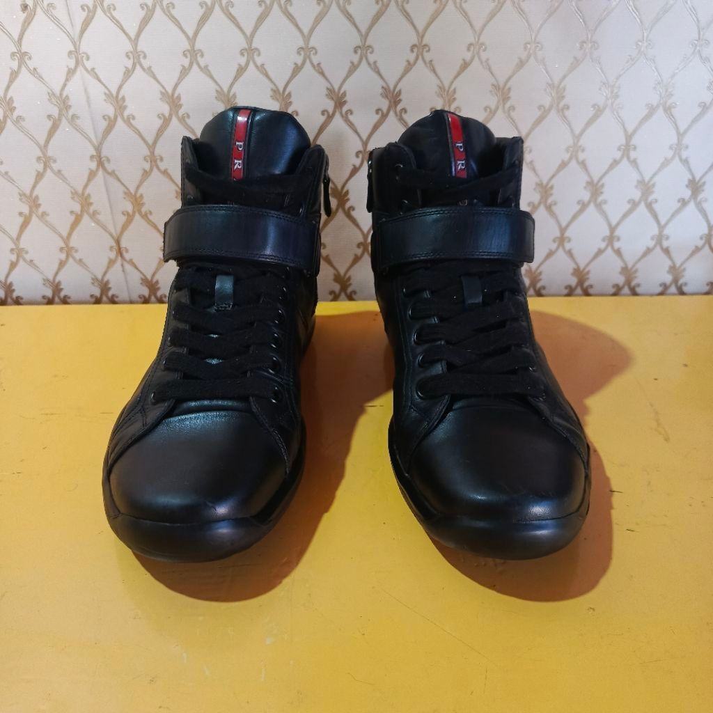 PRADA Men's Black Leather | Second Original | Size 8/42/27cm
