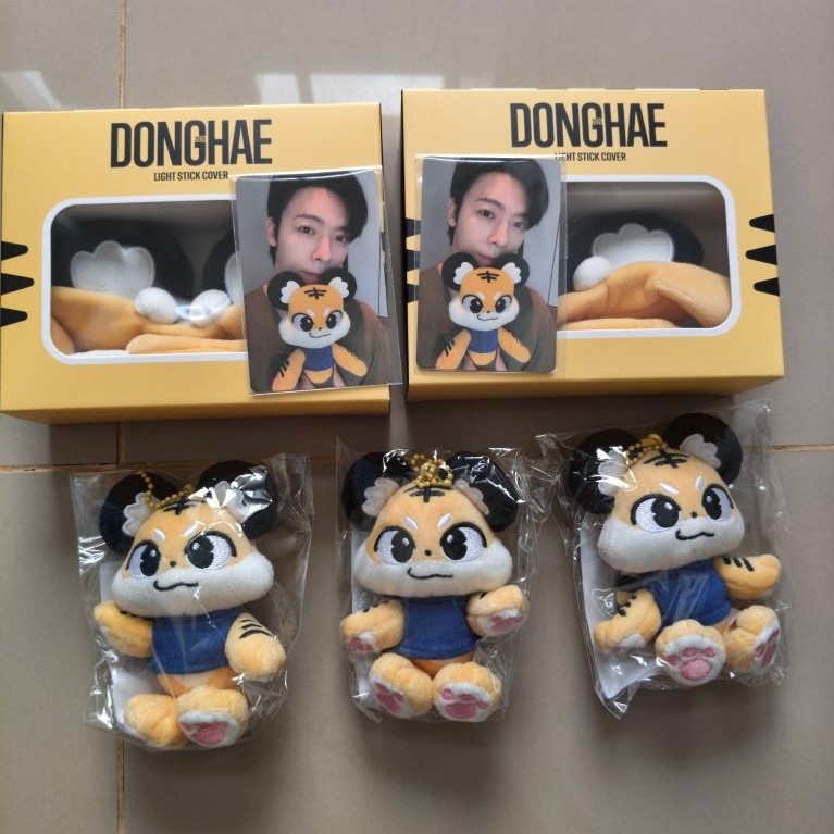 READY STOCK - DONGHAE MD ALIVE LIGHTSTICK COVER MINI DOLL KEYRING