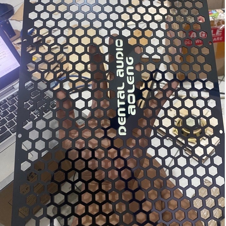 Custom Gril Box Line Array 4in
