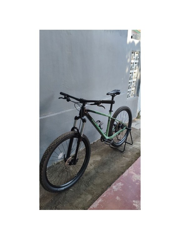 Polygon Xtrada 6 2023  Sepeda Gunung MTB
