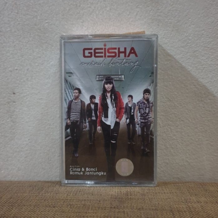 Kaset Pita Original Geisha Meraih Bintang