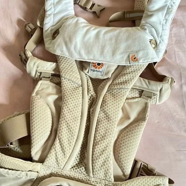 Preloved Ergobaby Omni Breeze ~ Natural Beige