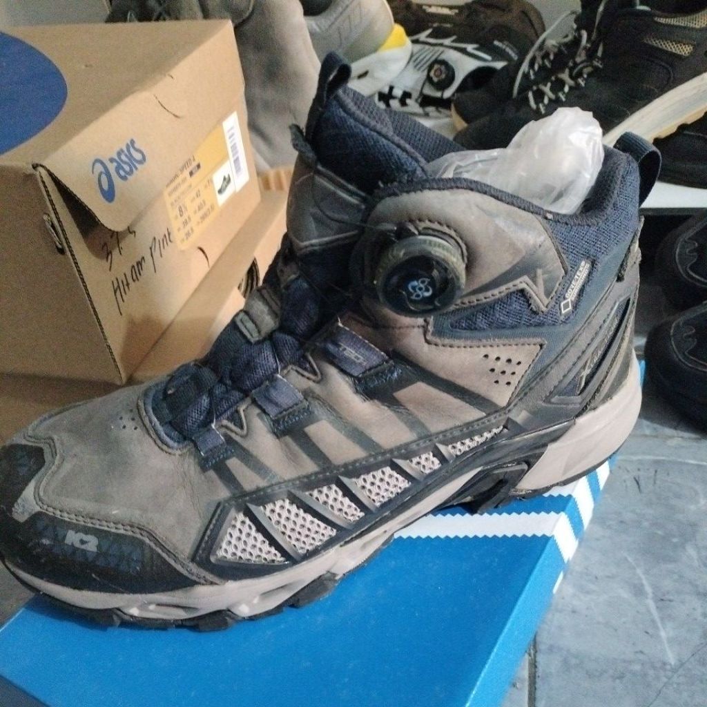 sepatu second original K2 size 42/27.5 dan 42/26.5