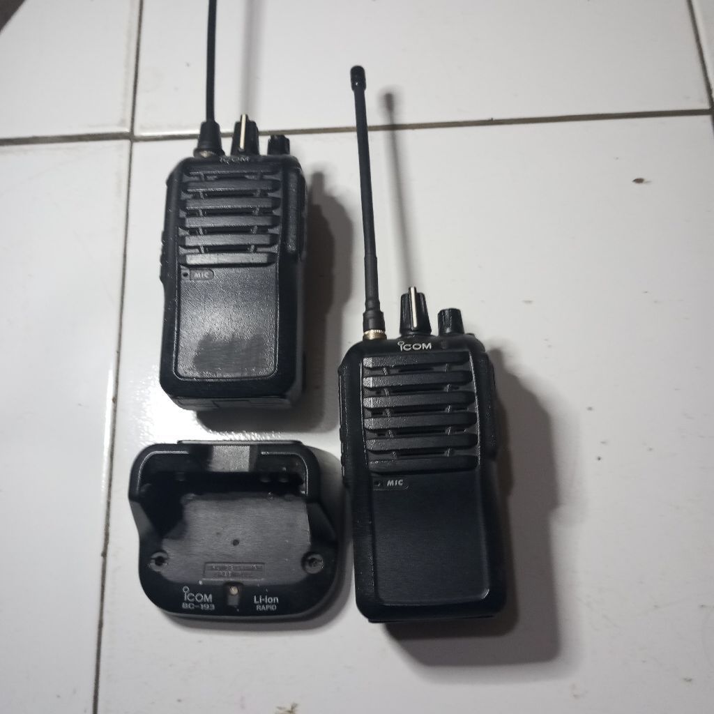 handy talky ICOM IC F4002