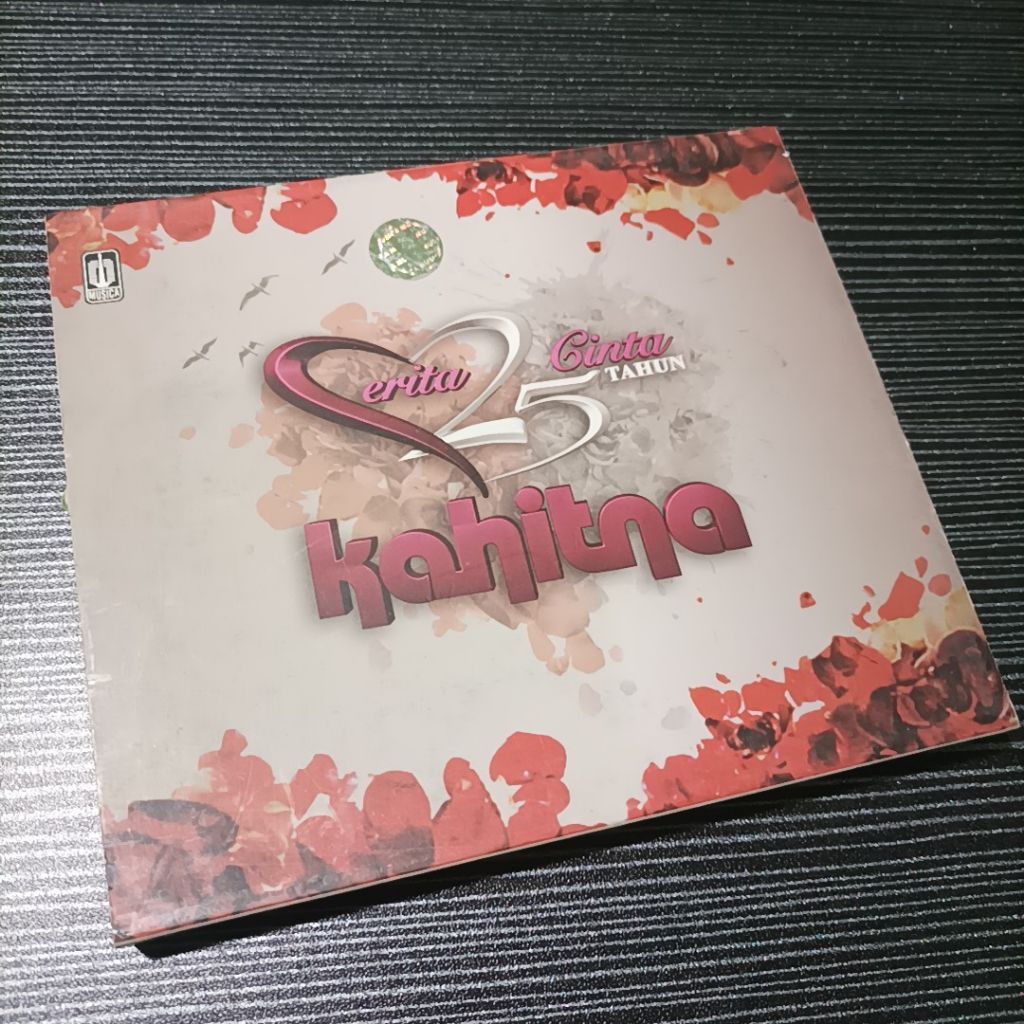 Cd Kahitna - Cerita Cinta 25 Tahun Made In Indonesia