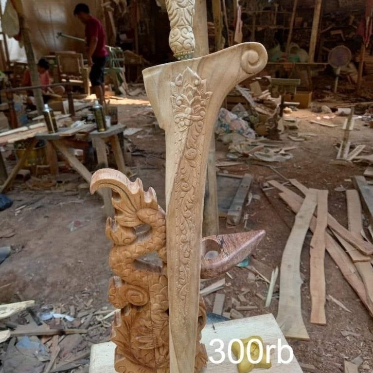 Set Warangka Keris Gayaman Ukir Mentahan Kayu Halus Plus Deder Ukir Tradisional