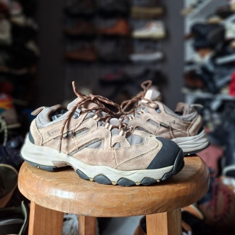 Sepatu hiking outdoor AIGLE size 41