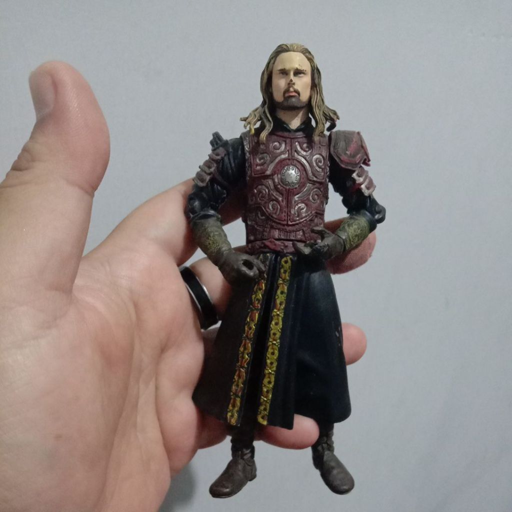 Eomer Lord of The Rings Figure
