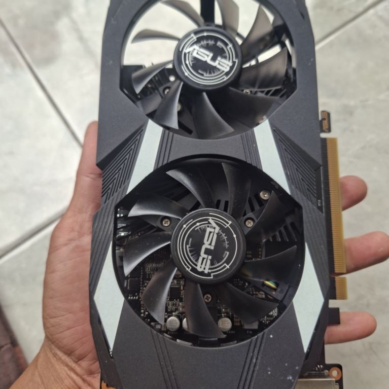 VGA NVIDIA GTX 1650  4GB ASUS  GDDR6 NORMAL TESTED BERGARANSI