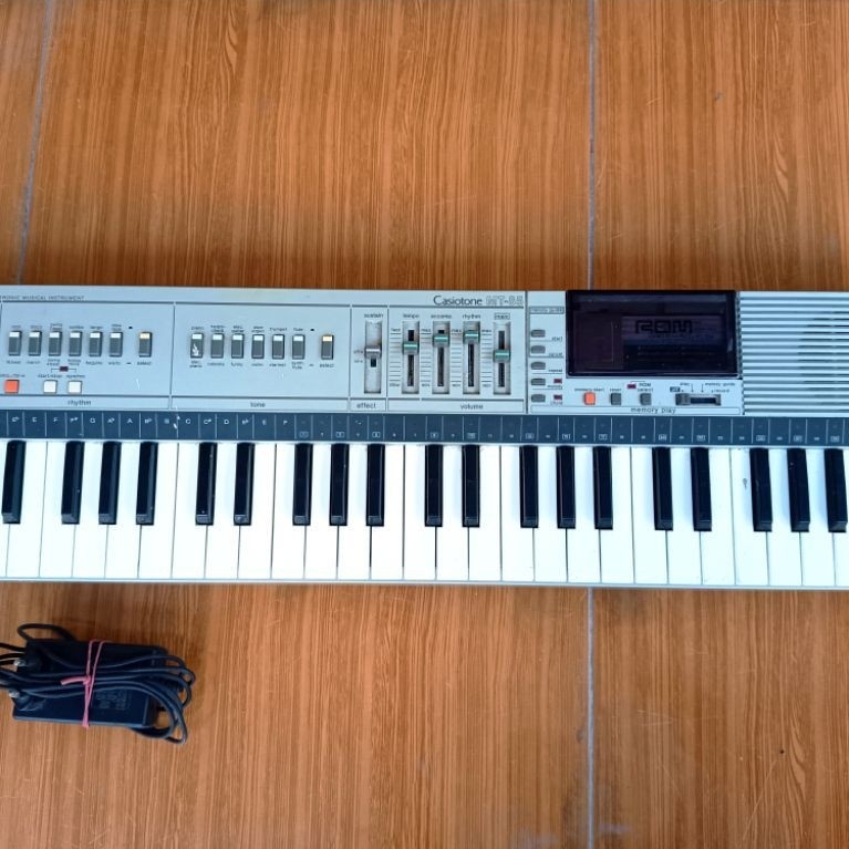 alat musik keyboard casio MT85,bekas normal pemakaian pribadi